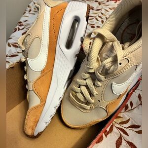 Women’s Nike Air Max SC- Size 5